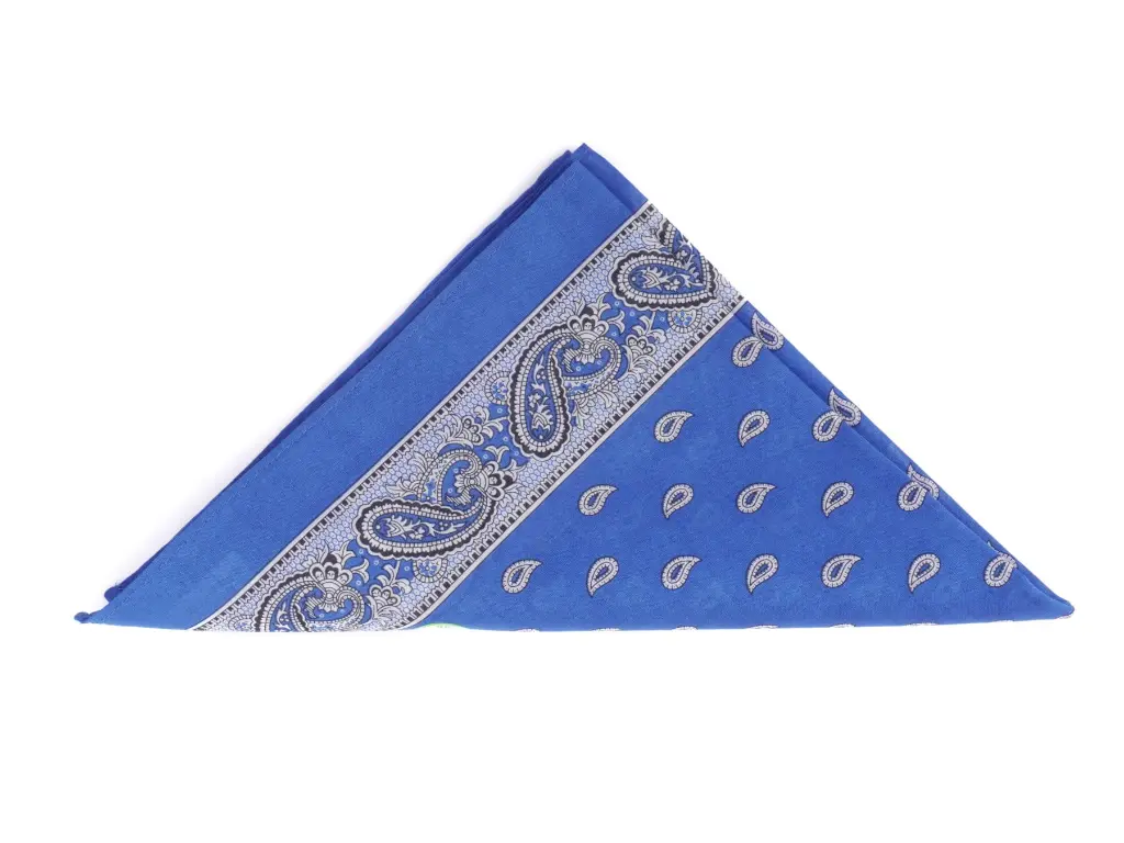 Glarner-Tuechli-swiss-made-original-hellblau_1-1800x1350.webp